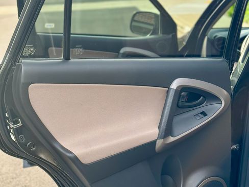 Used 2008 Toyota RAV4 2WD V6 image 9