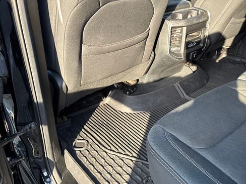 Used 2019 RAM 1500 Big Horn AWD/4WD image 12