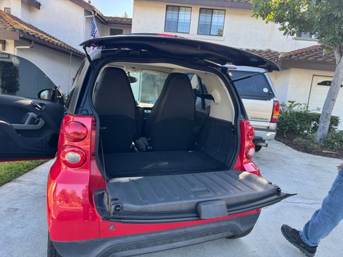 Used 2013 smart fortwo pure image 11