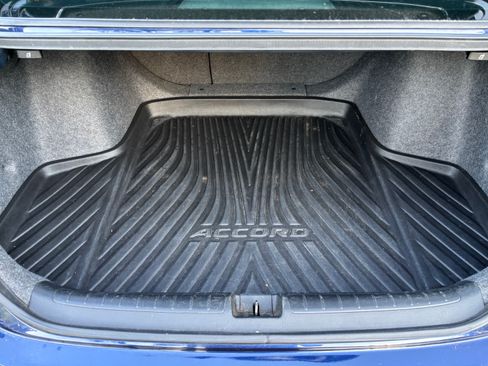 Used 2018 Honda Accord Touring image 29