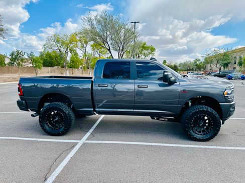 Used 2023 RAM 2500 Laramie w/ Night Edition AWD/4WD image 5