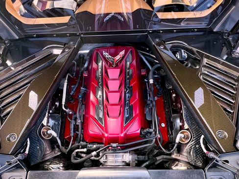 Used 2021 Chevrolet Corvette Stingray Coupe 2D w/ Z51 Performance Package image 12