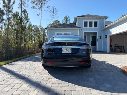 Used 2014 Tesla Model S image 8