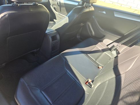 Used 2013 Volkswagen Jetta SE image 11