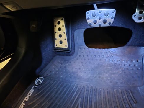 Used 2007 Lexus IS 350 image 14