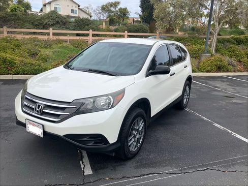 Used 2014 Honda CR-V LX image 2