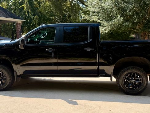 Used 2022 Chevrolet Silverado 1500 LT Trail Boss w/ LT Trail Boss Premium Package image 1