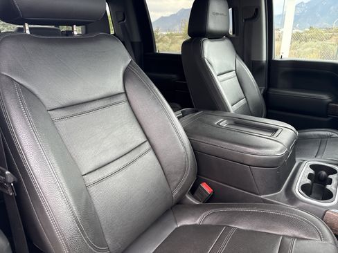 Used 2020 GMC Sierra 2500 Denali w/ Denali Ultimate Package image 16