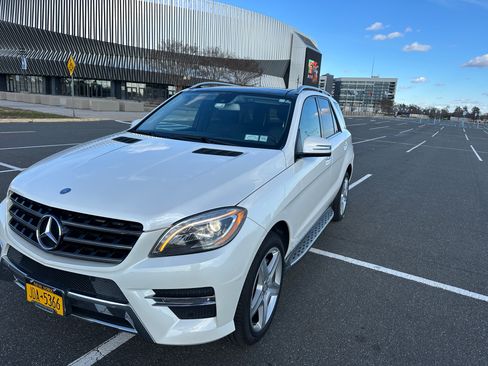 Used 2014 Mercedes-Benz ML 550 4MATIC image 4