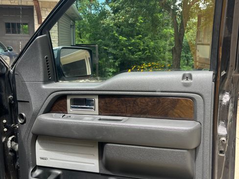 Used 2013 Ford F150 Platinum AWD/4WD image 23
