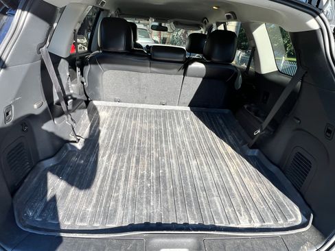 Used 2018 Nissan Pathfinder SL w/ Midnight Edition Package AWD/4WD image 8
