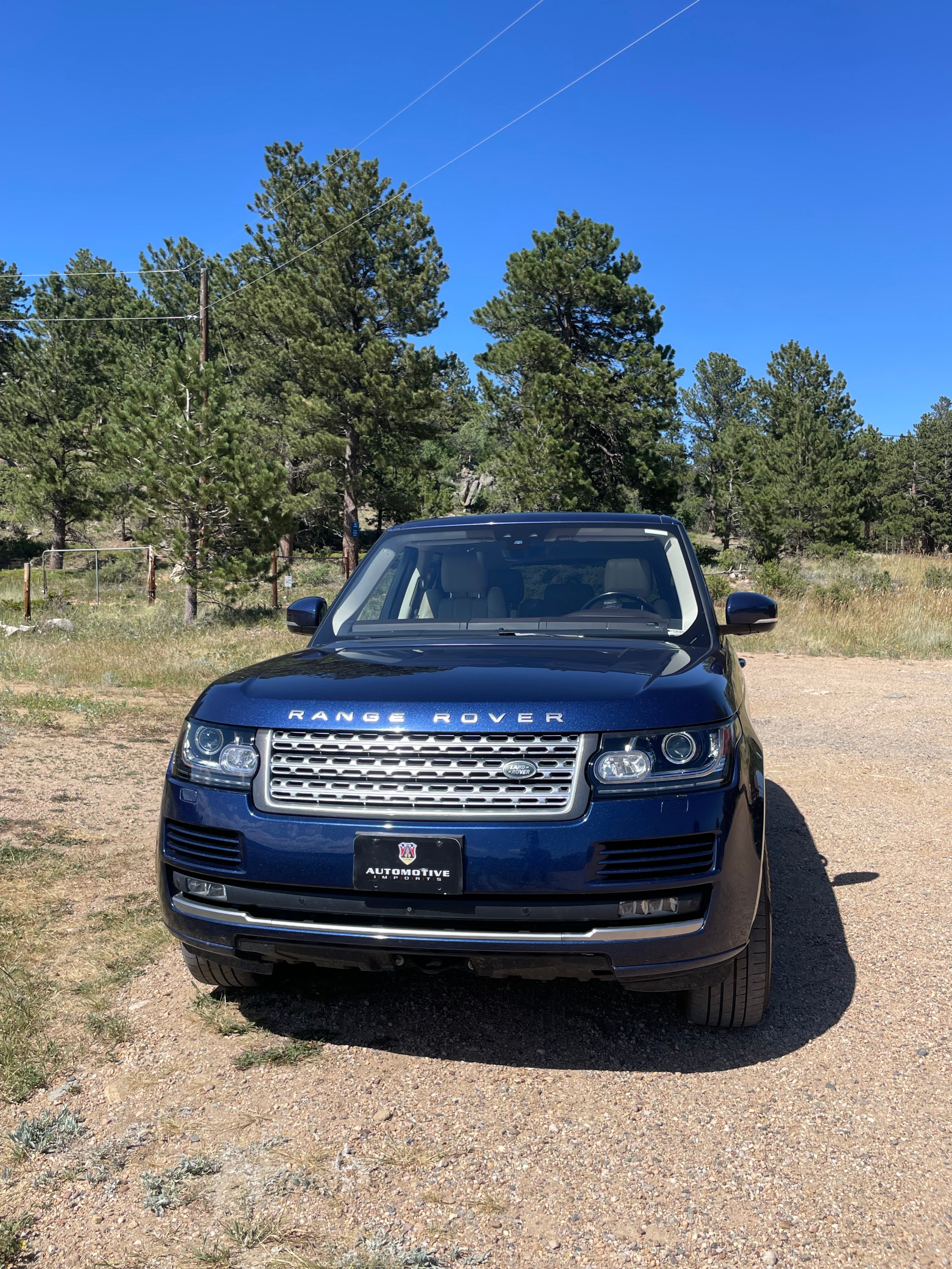 Used 2017 Land Rover Range Rover HSE AWD/4WD image 2