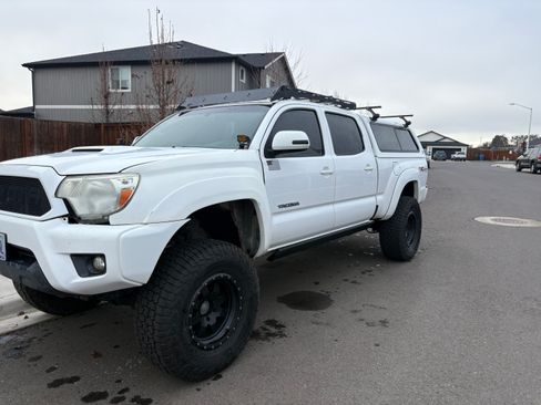 Used 2015 Toyota Tacoma 4x4 Double Cab image 5