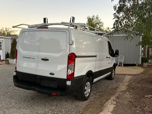 Used 2019 Ford Transit 250 130 Low Roof image 8