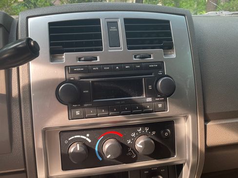 Used 2005 Dodge Dakota Laramie AWD/4WD image 12