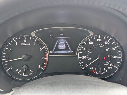 Used 2018 Nissan Altima 2.5 SR w/ SR Midnight Edition image 13