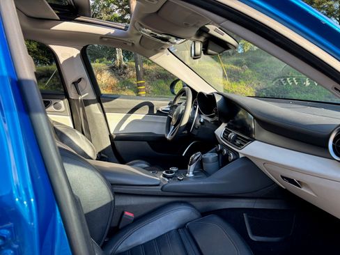 Used 2018 Alfa Romeo Giulia Ti Sport w/ Quick Order Package 22U Sport image 12