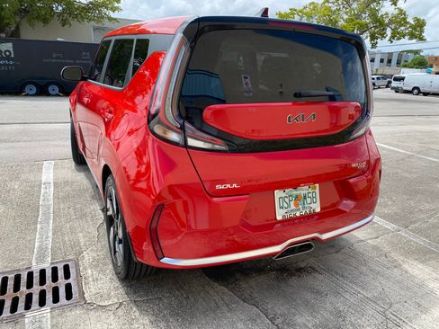 Used 2025 Kia Soul GT-Line w/ GT-Line Technology Package FWD image 6