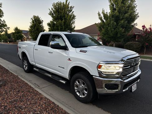 Used 2019 RAM 2500 Laramie AWD/4WD image 1