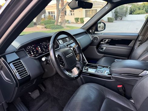Used 2018 Land Rover Range Rover Supercharged AWD/4WD image 11