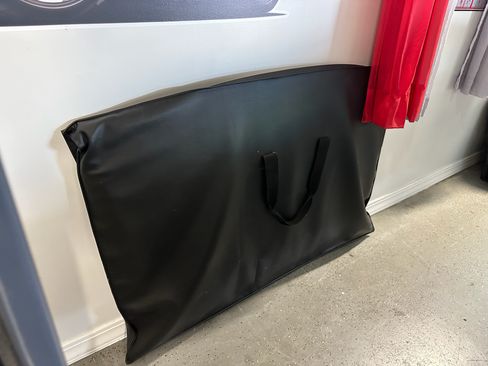 Used 2017 Chevrolet Corvette Stingray Coupe w/ 2LT Preferred Equipment Group image 15