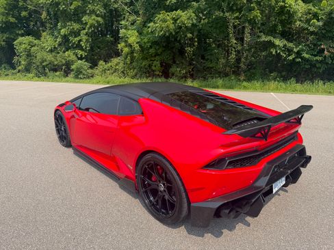Used 2015 Lamborghini Huracan LP 610-4 AWD/4WD image 6