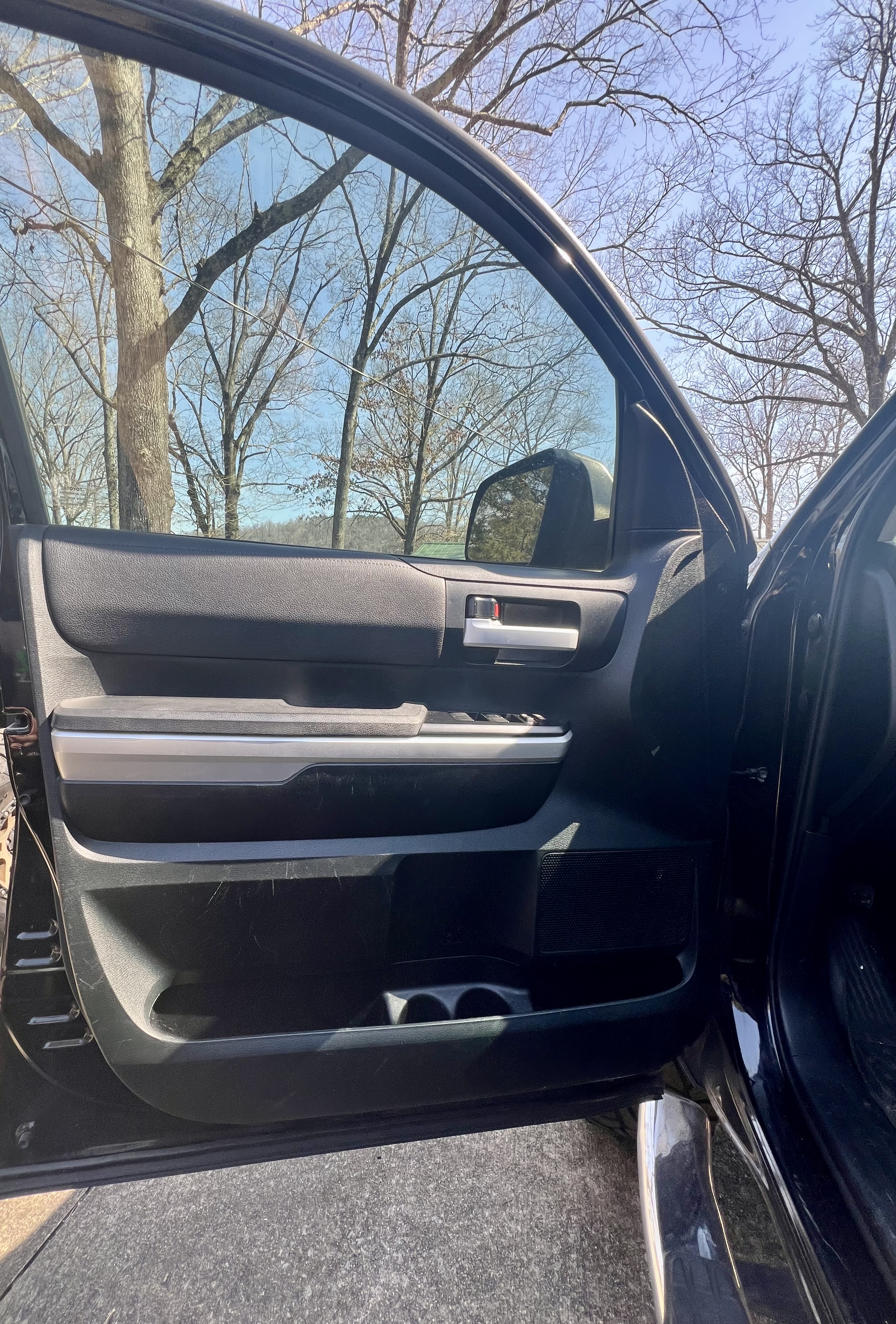 Used 2016 Toyota Tundra SR5 w/ SR5 Upgrade Package RWD image 5