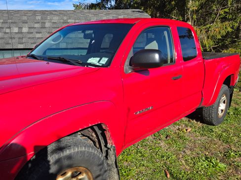 Used 2006 Toyota Tacoma 4x4 Access Cab V6 image 2