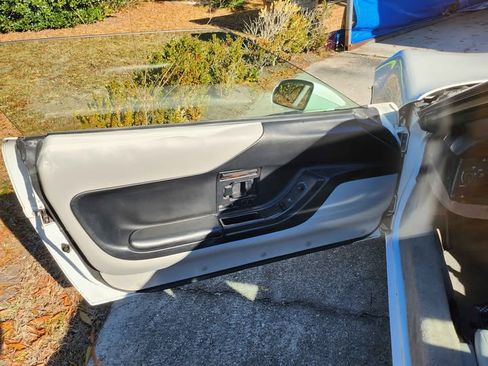 Used 1995 Chevrolet Corvette Coupe image 1