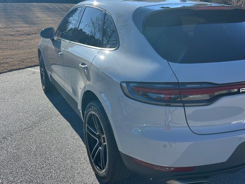 Used 2019 Porsche Macan Sport Edition image 10