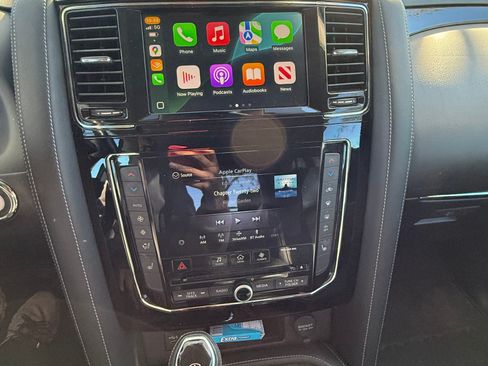 Used 2021 INFINITI QX80 Luxe w/ All-Season Package image 14