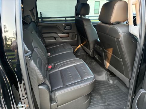 Used 2018 GMC Sierra 1500 Denali w/ Denali Ultimate Package image 26