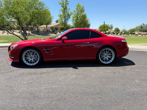 Used 2013 Mercedes-Benz SL 550 image 12