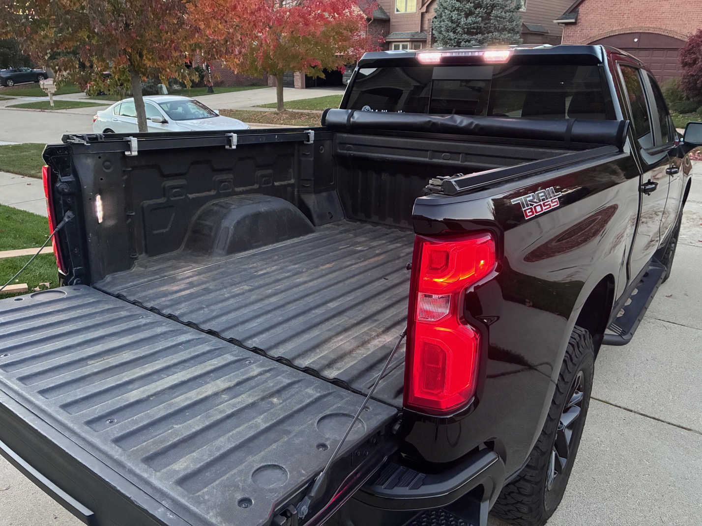 Used 2020 Chevrolet Silverado 1500 LT Trail Boss AWD/4WD image 31