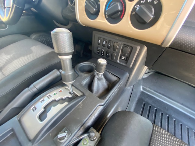 Used 2012 Toyota FJ Cruiser 4WD w/ Upgrade Pkg image 28
