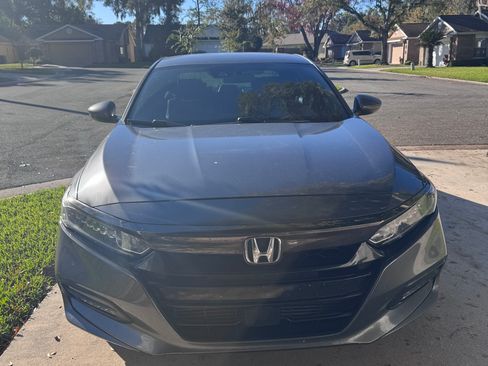 Used 2018 Honda Accord Sport image 4