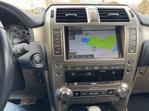 Used 2021 Lexus GX 460 Luxury image 12