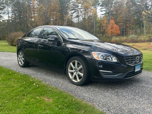Used 2016 Volvo S60 T5 Premier image 9