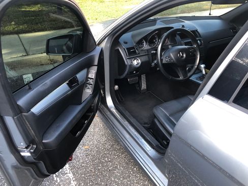 Used 2011 Mercedes-Benz C 300 Sedan image 16