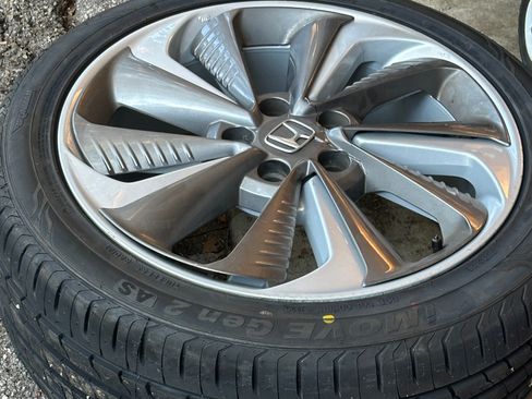 Used 2018 Honda Clarity Touring image 12