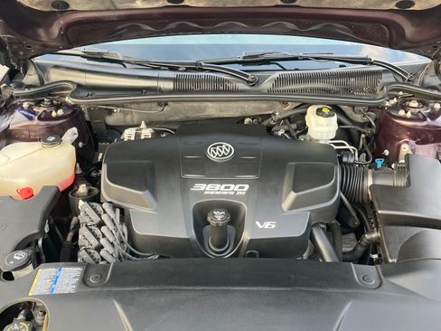 Used 2008 Buick Lucerne CXL w/ Ultra Confidence Package image 13