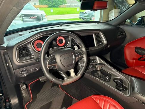 Used 2019 Dodge Challenger SRT Hellcat Redeye RWD image 9