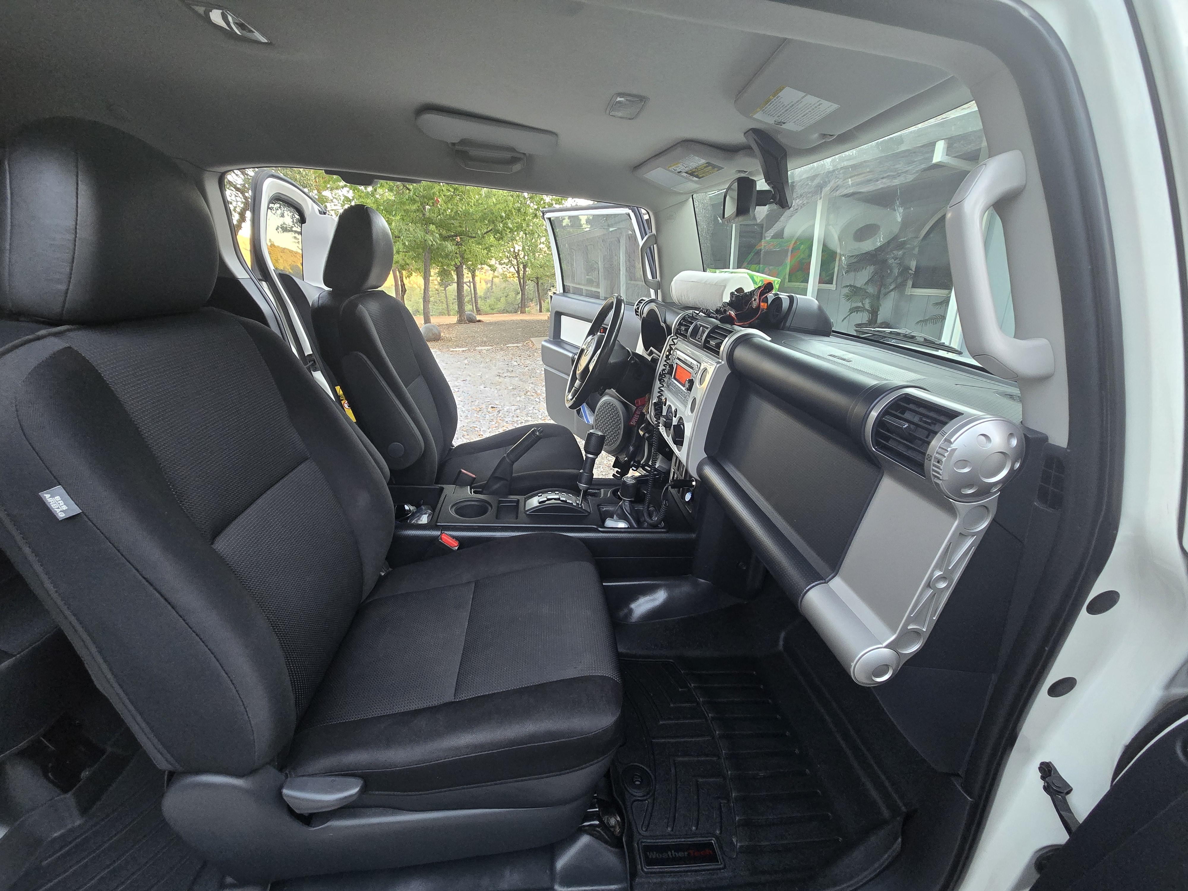 Used 2014 Toyota FJ Cruiser 4WD w/ Upgrade Package image 24
