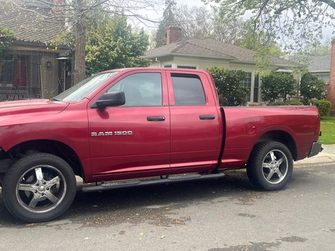 Used 2011 RAM 1500 ST w/ ST Popular Equipment Group image 2
