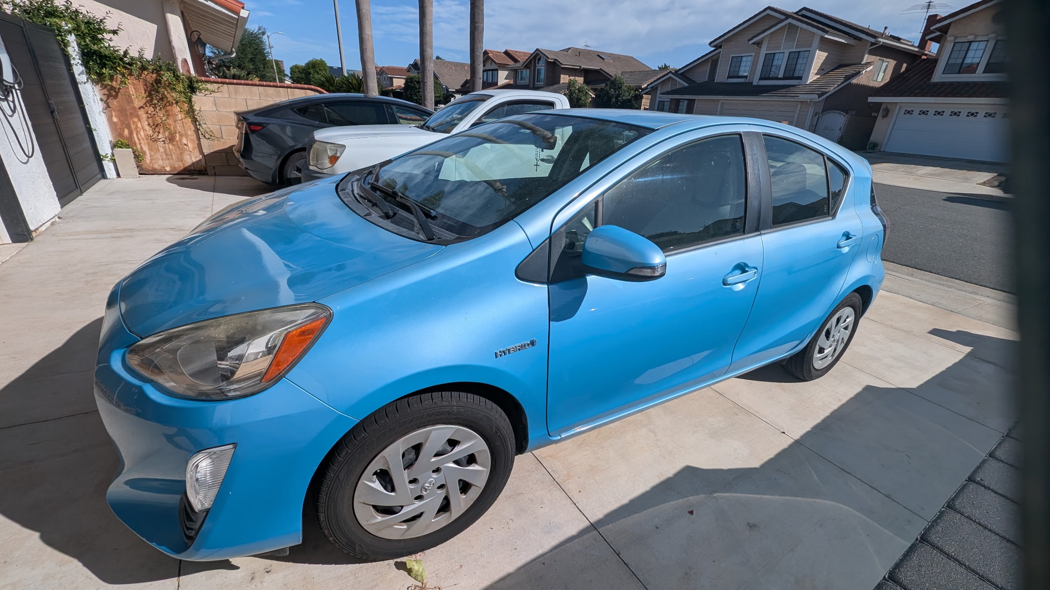 Used 2016 Toyota Prius C One FWD image 2