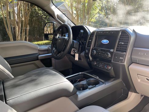 Used 2021 Ford F250 XLT w/ Tremor Off-Road Package image 14