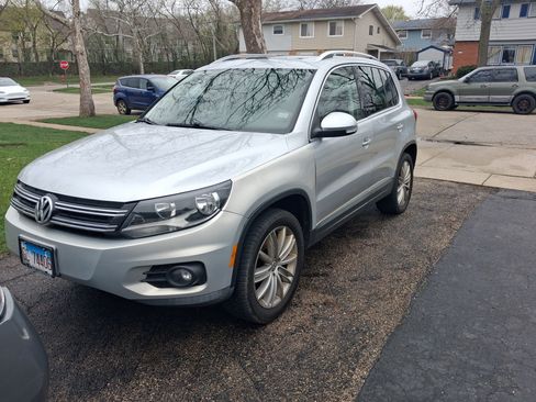 Used 2013 Volkswagen Tiguan SE image 4