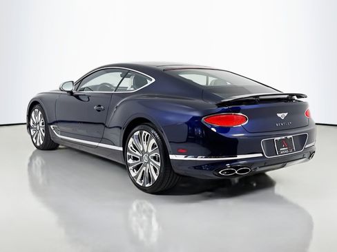 Used 2021 Bentley Continental GT V8 image 12