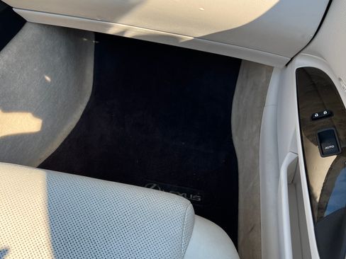 Used 2010 Lexus IS 350C image 26