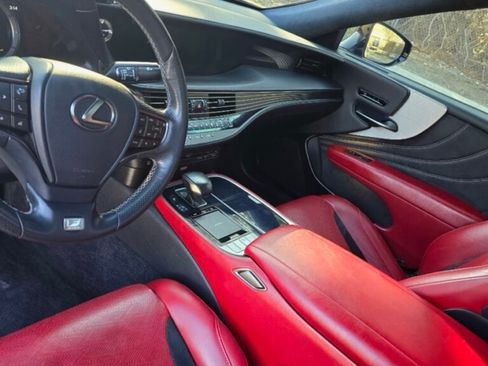 Used 2018 Lexus LS 500 F Sport w/ Accessory Package (Z2) RWD image 16